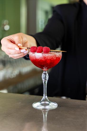 restaurant bar solis - Joie partagée lors de notre happy hour ensoleillé