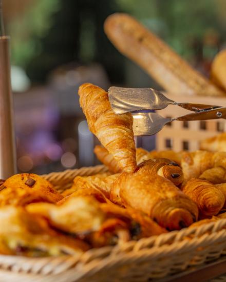 restaurant bar solis - Plaisir du brunch dans une atmosphère décontractée et conviviale